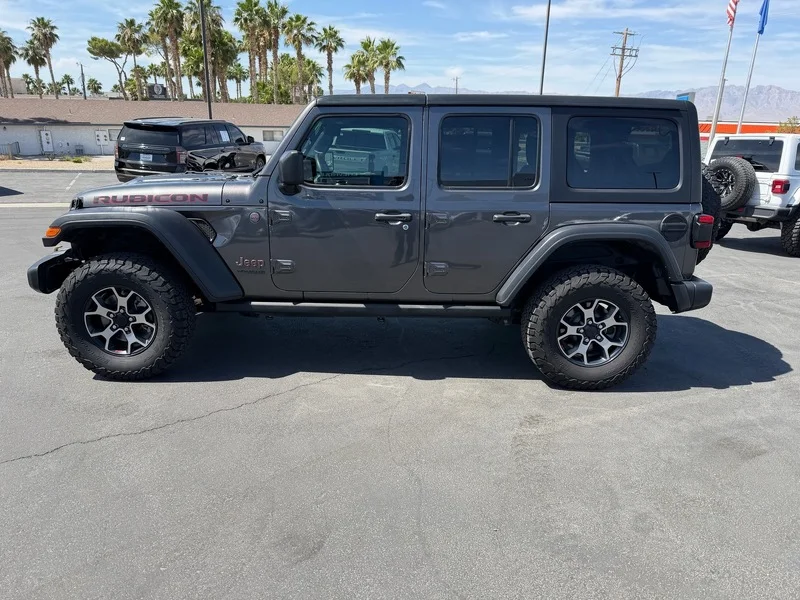 Used 2019 Granite Crystal M Jeep Rubicon image 6