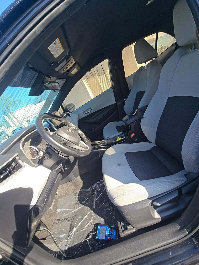 Used 2019 Midnight Black Metallic Toyota SE image 6