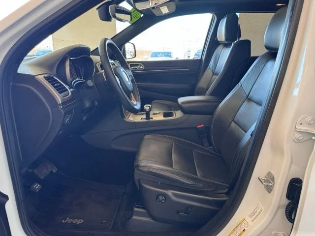 Used 2014 White Jeep Limited image 9