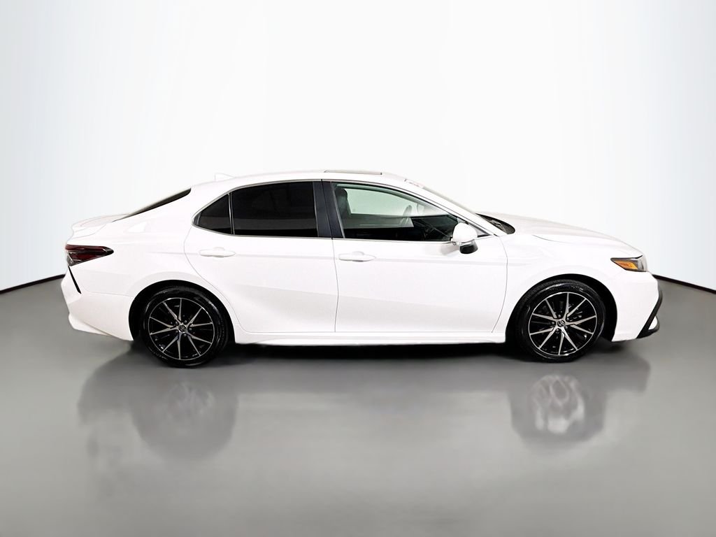 Used 2023 Ice Cap Toyota SE image 8