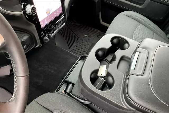 2025 RAM 2500 Big Horn - Photo 8