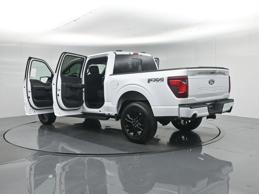 New 2026 Oxford White Ford XLT image 35
