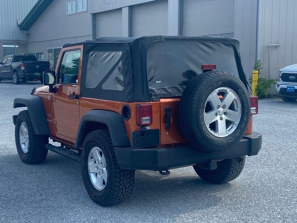 Used 2011 Mango Tango Pearlcoat Jeep Sport image 3