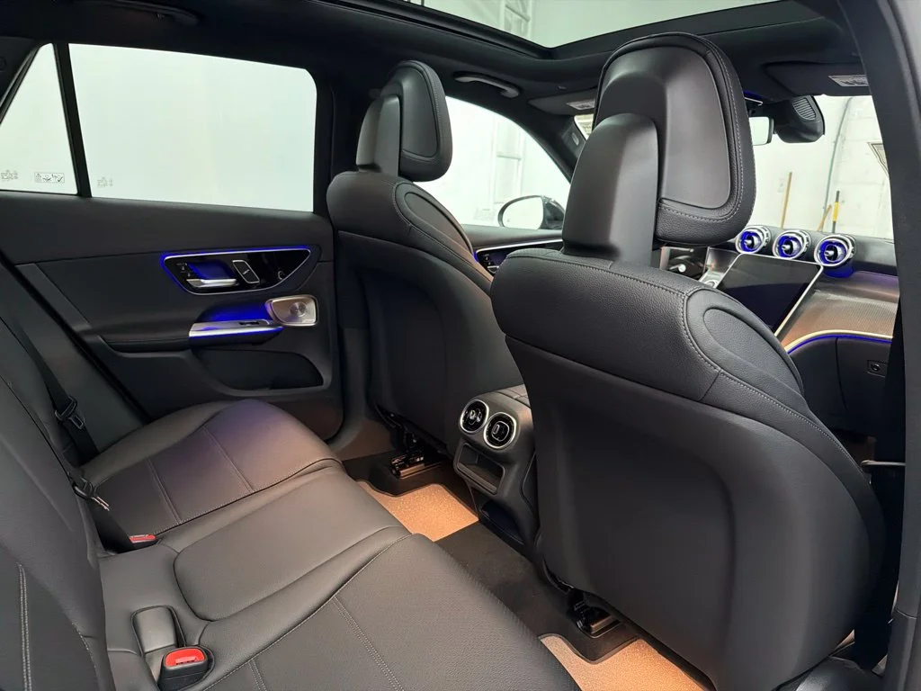New 2027 Gray Mercedes-Benz GLC 300 image 27
