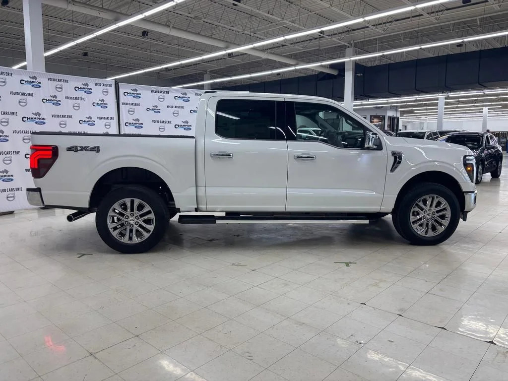 New 2026 Star White Metallic Tri-Coat Ford Lariat® image 5