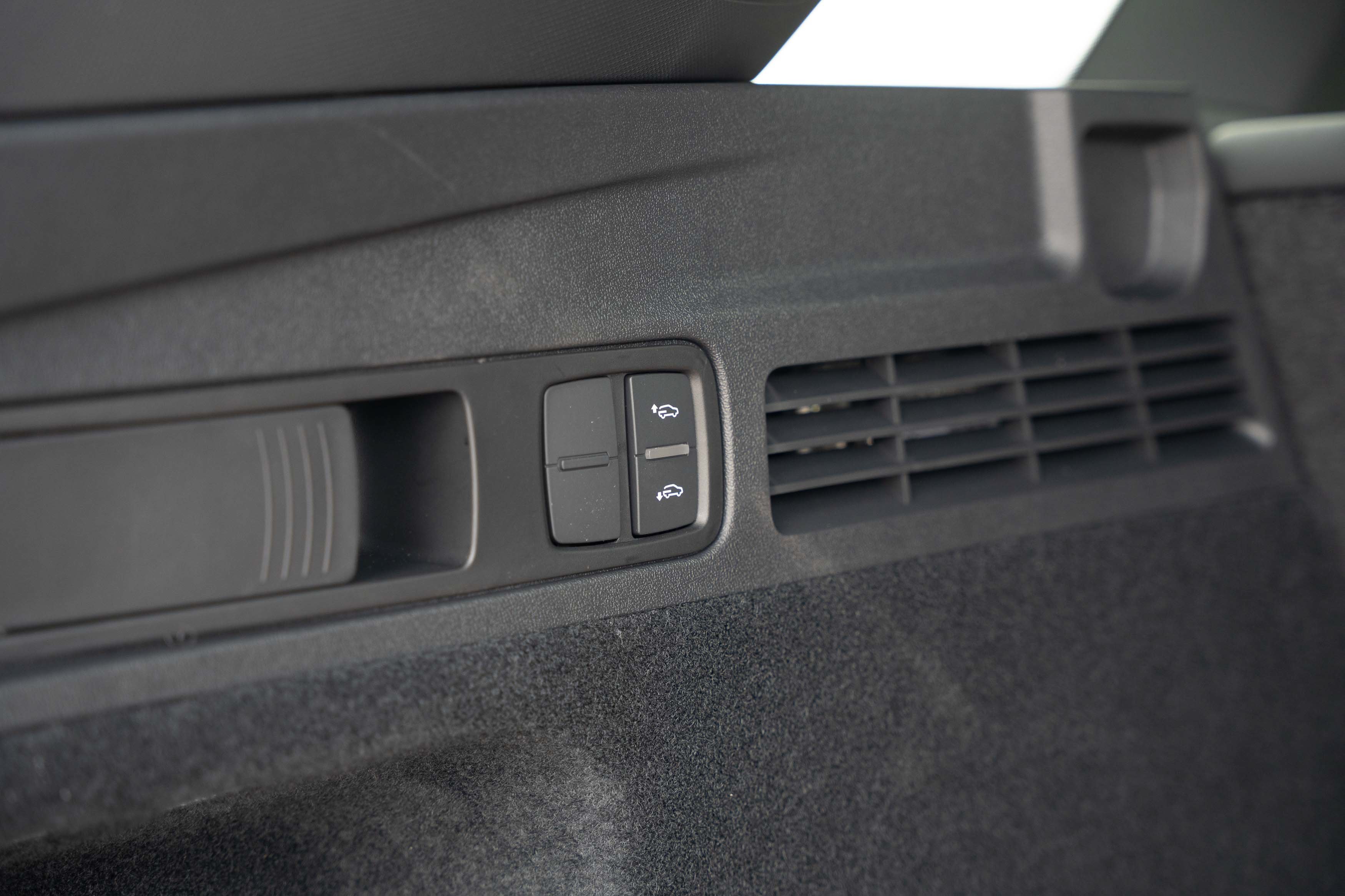 New 2026 Daytona Gray Audi Premium Plus image 29