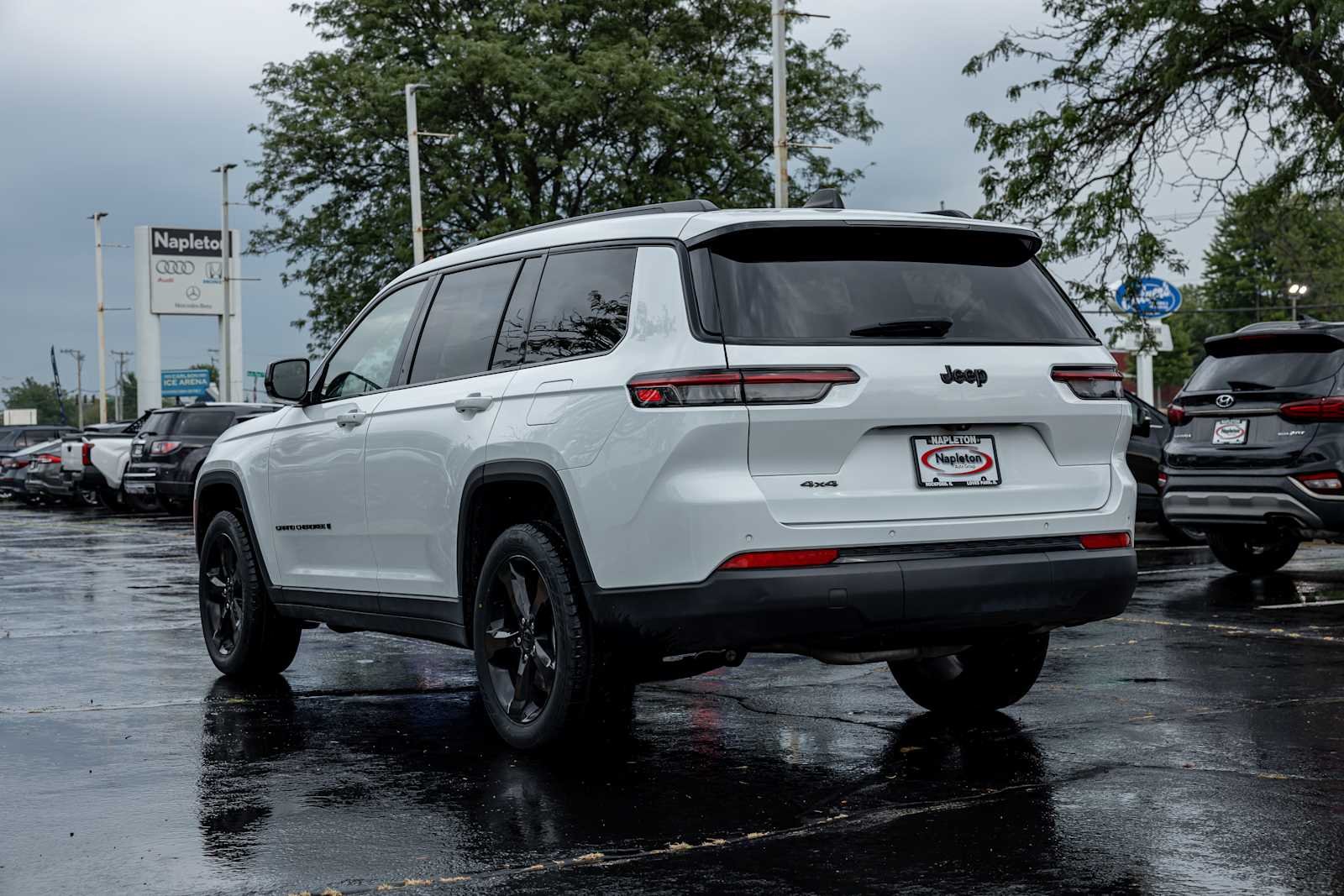 Used 2023 Bright White Clearcoat Jeep Altitude image 5