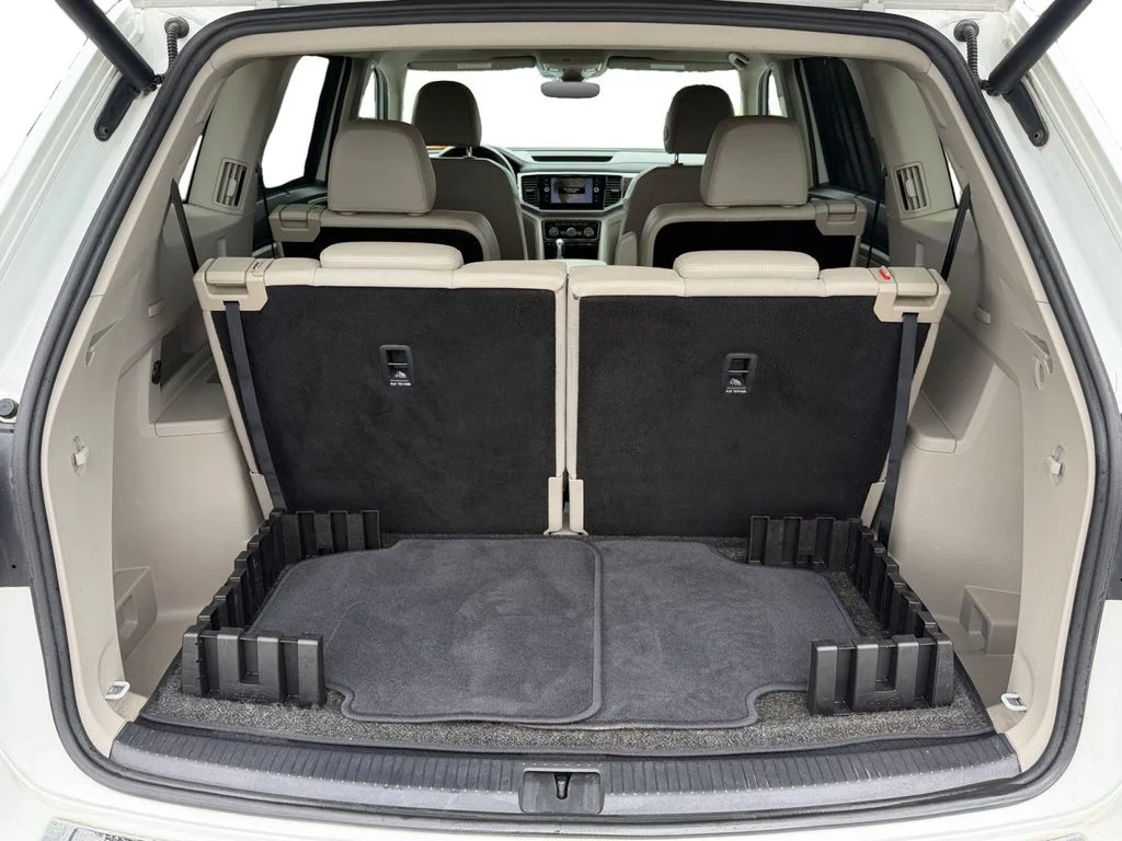 Used 2019 White Volkswagen SEL Premium image 14