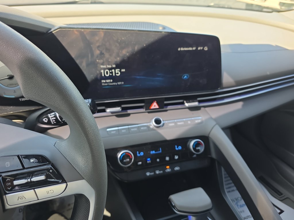 Used 2024 Gray Hyundai SEL image 16