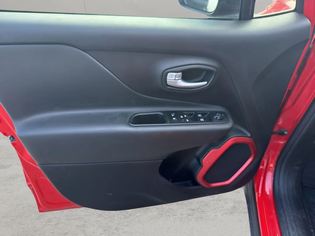 Used 2023 Colorado Red Clearcoat Jeep Trailhawk image 16