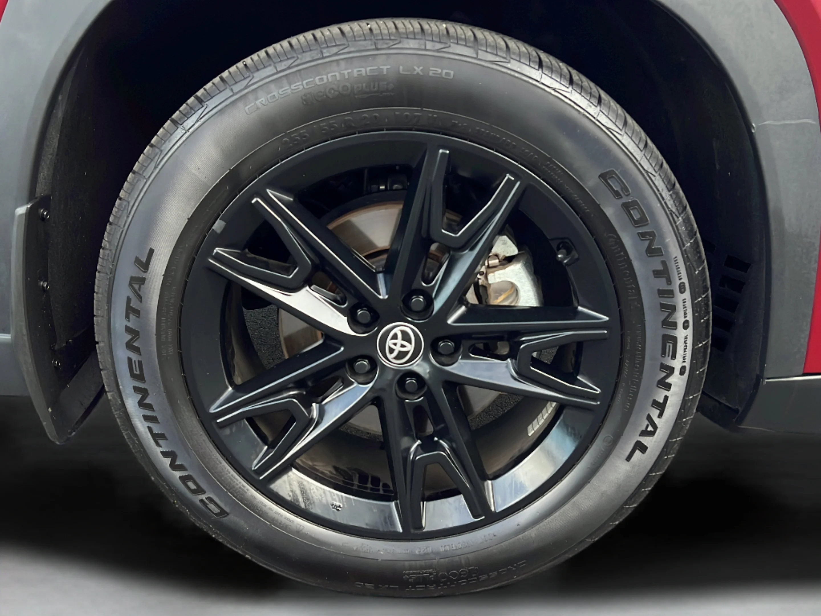 Used 2025 Pearl Toyota Platinum image 26