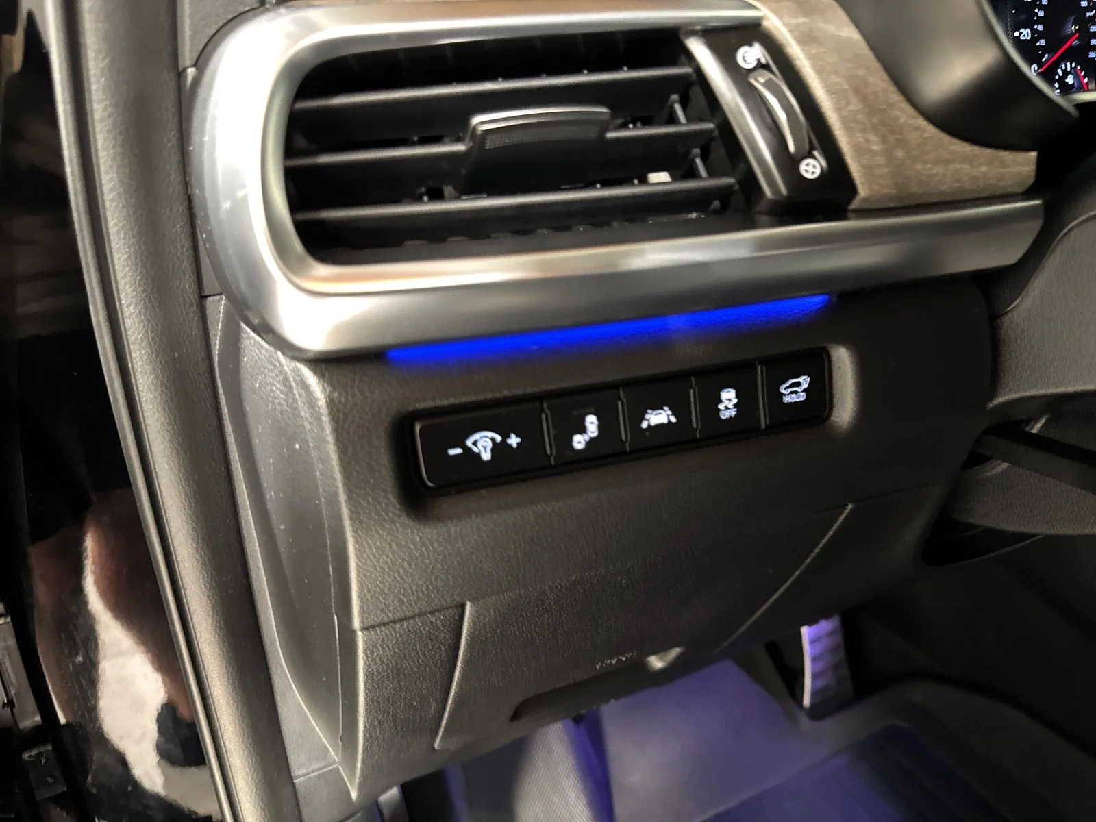 Used 2021 Ebony Black Kia SX image 18