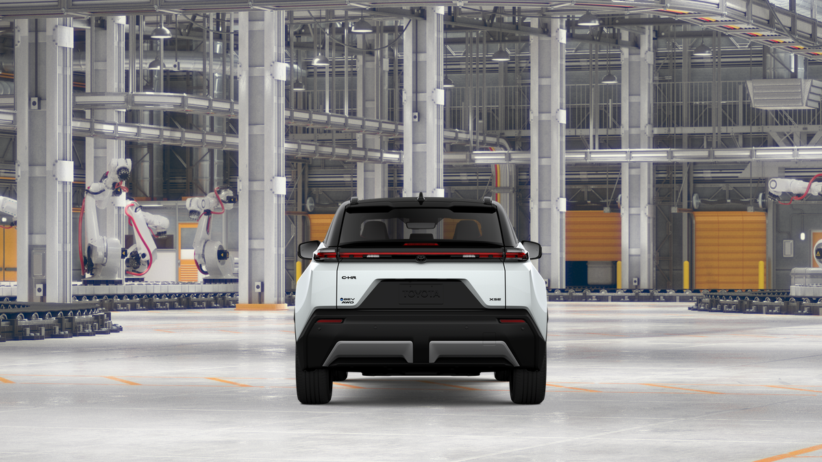 New 2026 Wind Chill Pearl with Midnight Black Metallic roof Toyota XSE image 8