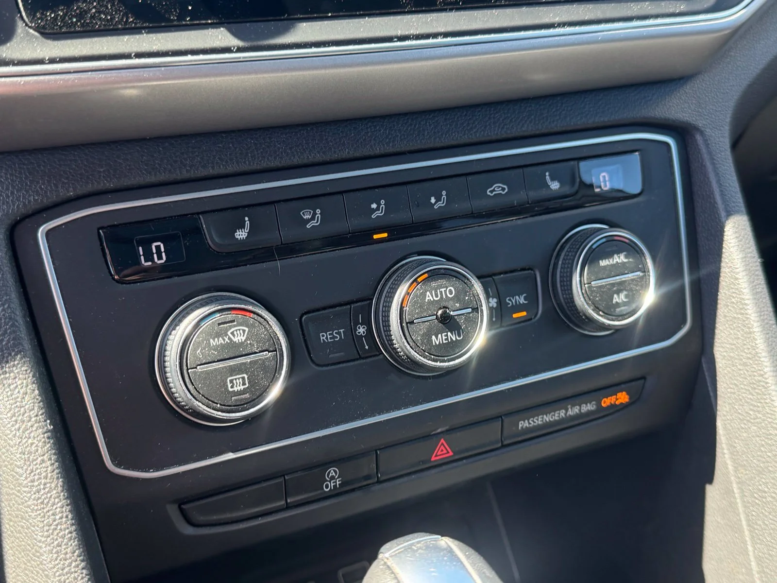 Used 2019  Volkswagen 3.6L V6 SE image 19