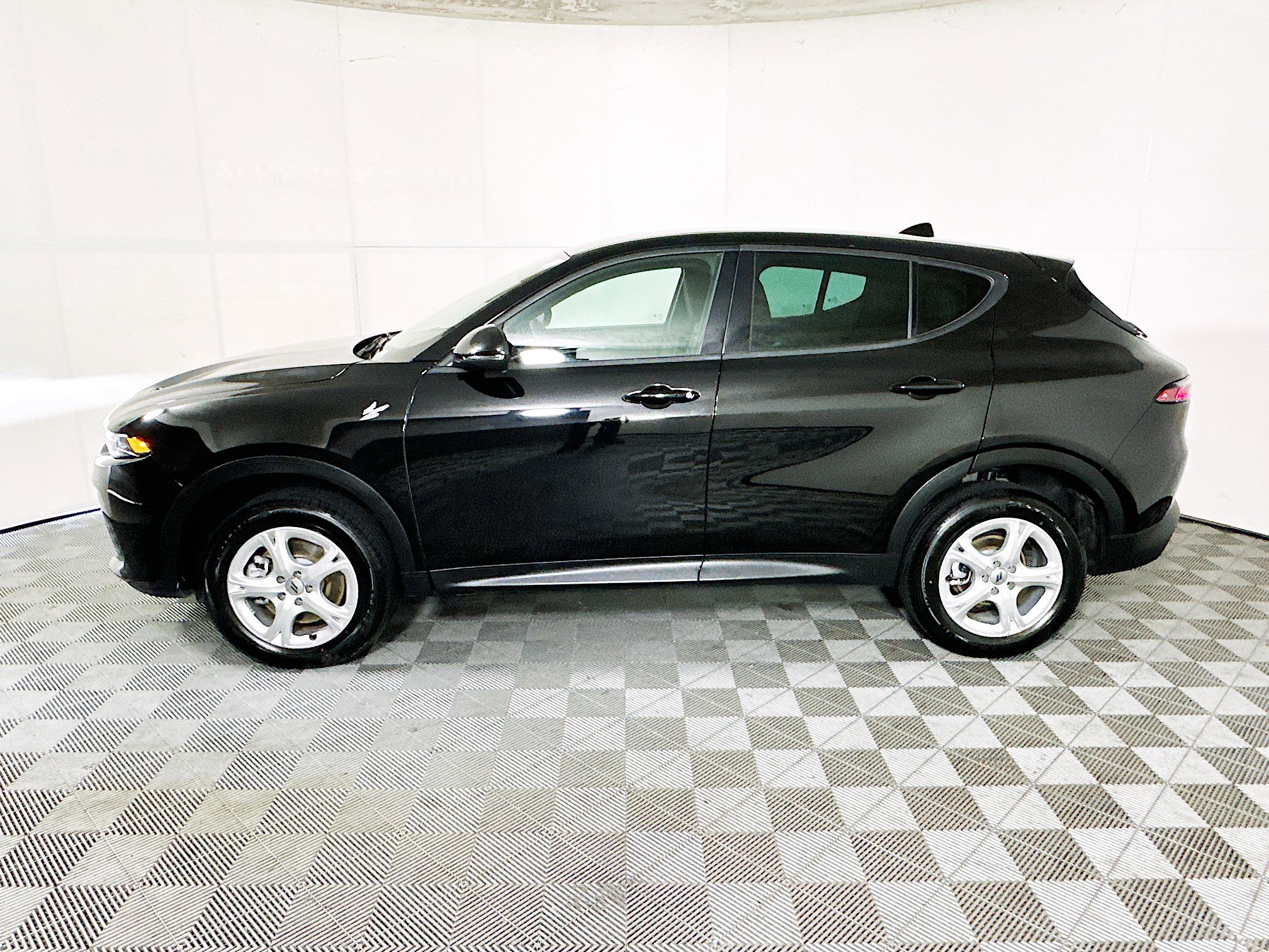 2024 Dodge Hornet thumbnail 8