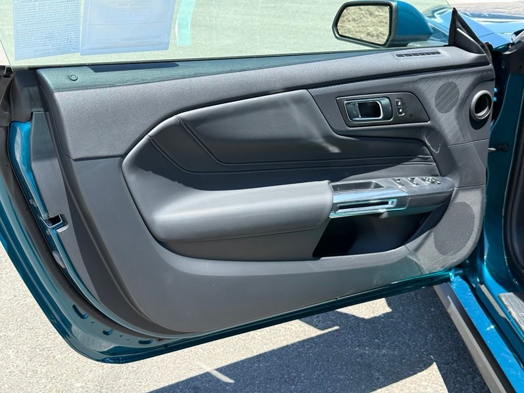 New 2026 Adriatic Blue Metallic Ford GT Premium Convertible image 14