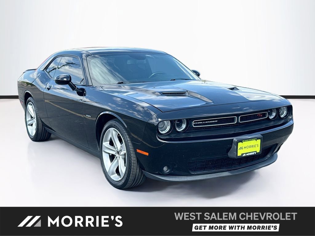 2018 Dodge Challenger R/T's photo