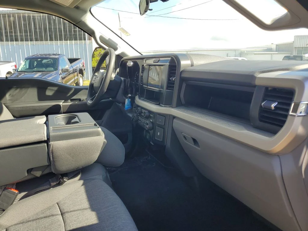 2026 Ford F-250 Super Duty XL - Photo 29