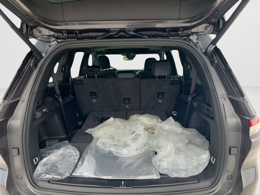 New 2026 Baltic Gray Metallic Clear-Coat Exterior Paint Jeep Laredo image 9