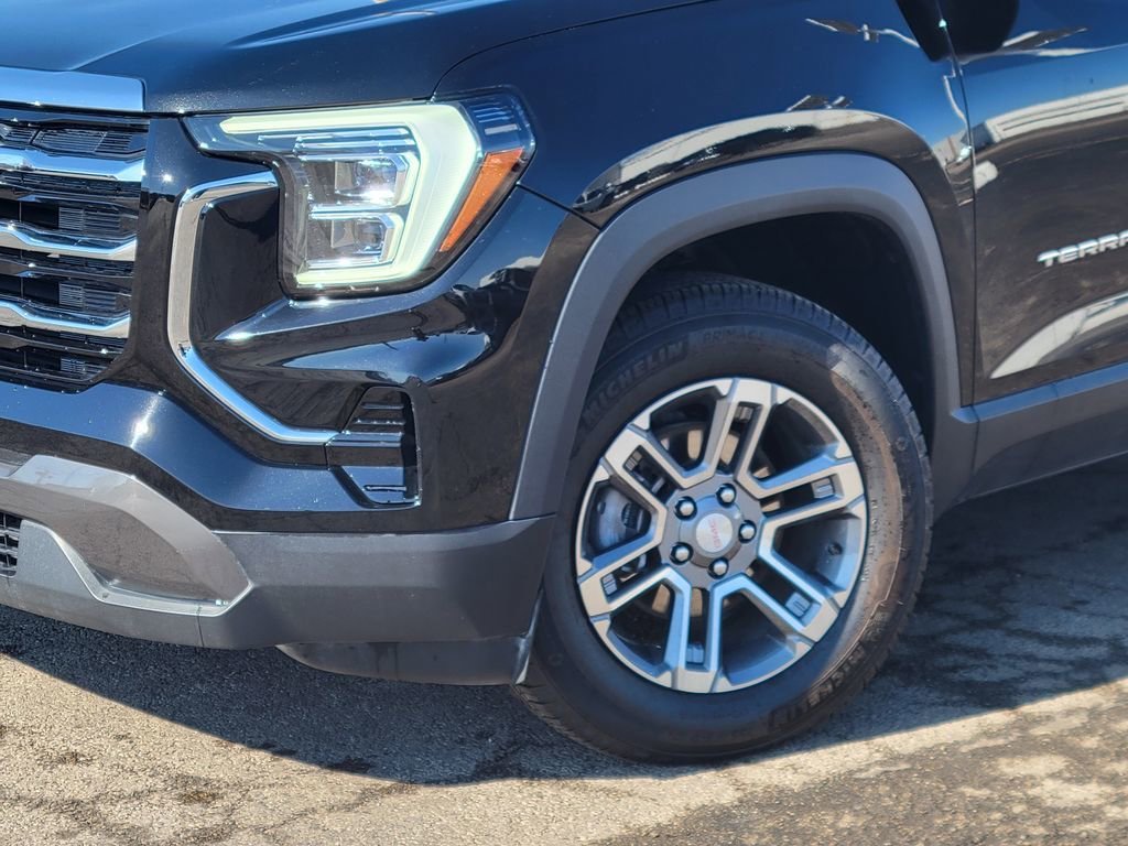 2025 GMC TERRAIN - Image 3