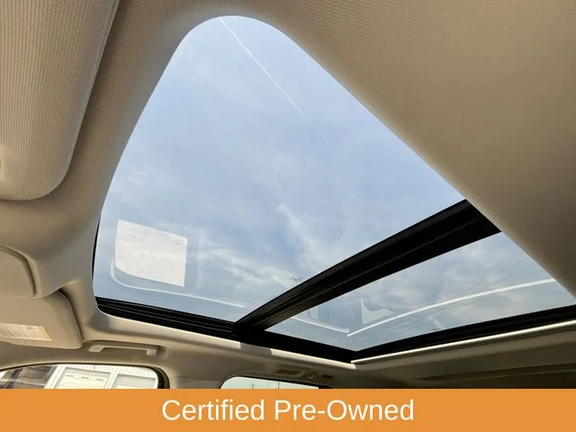 Used 2025 White Ford Platinum image 32