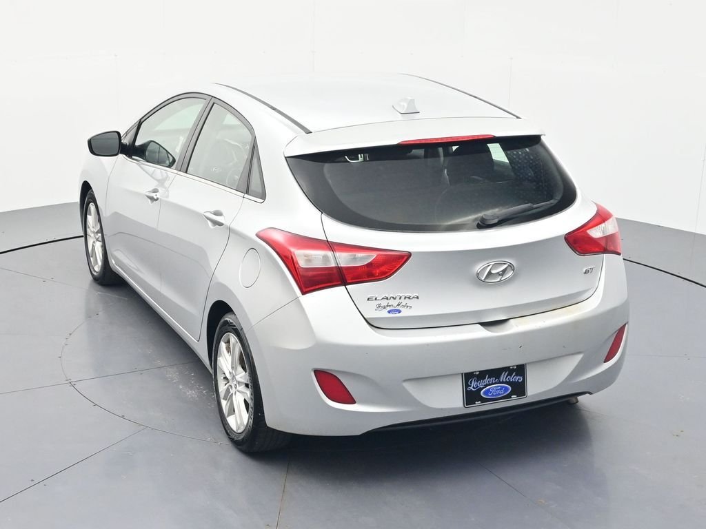 Used 2013 Shimmering Silver Metallic Hyundai Base image 41