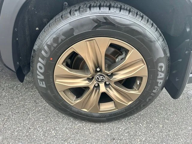 Certified Used 2022 Midnight Black Metallic Toyota Bronze Edition image 6