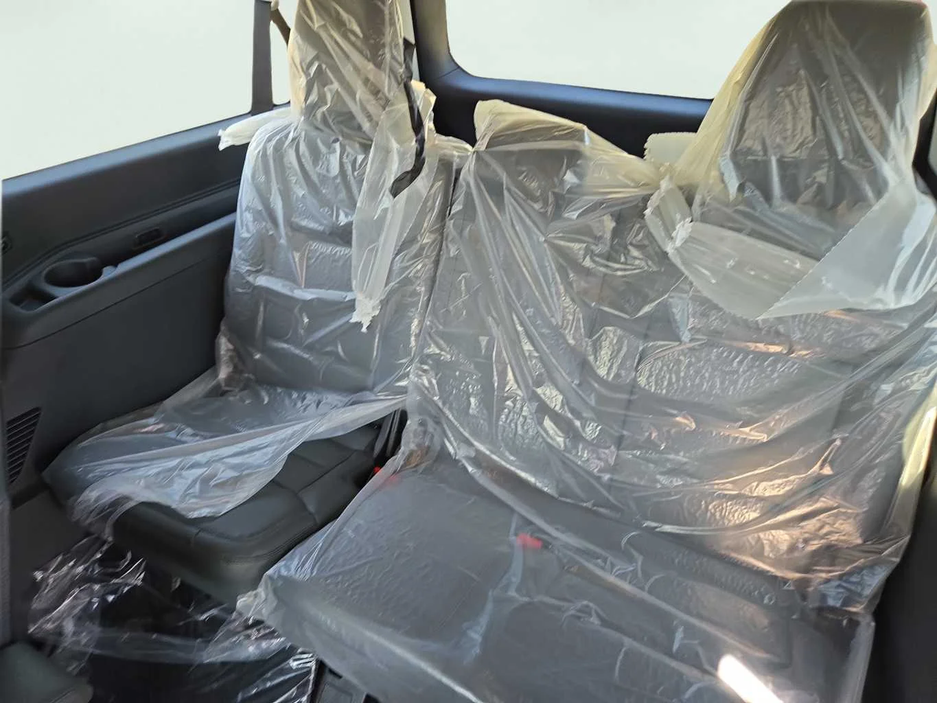 New 2027 Agate Black Metallic Ford Active image 24