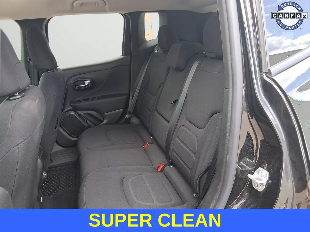 Used 2022 Black Jeep Latitude image 26