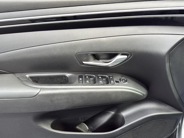 Used 2023 Silver Hyundai SEL image 24