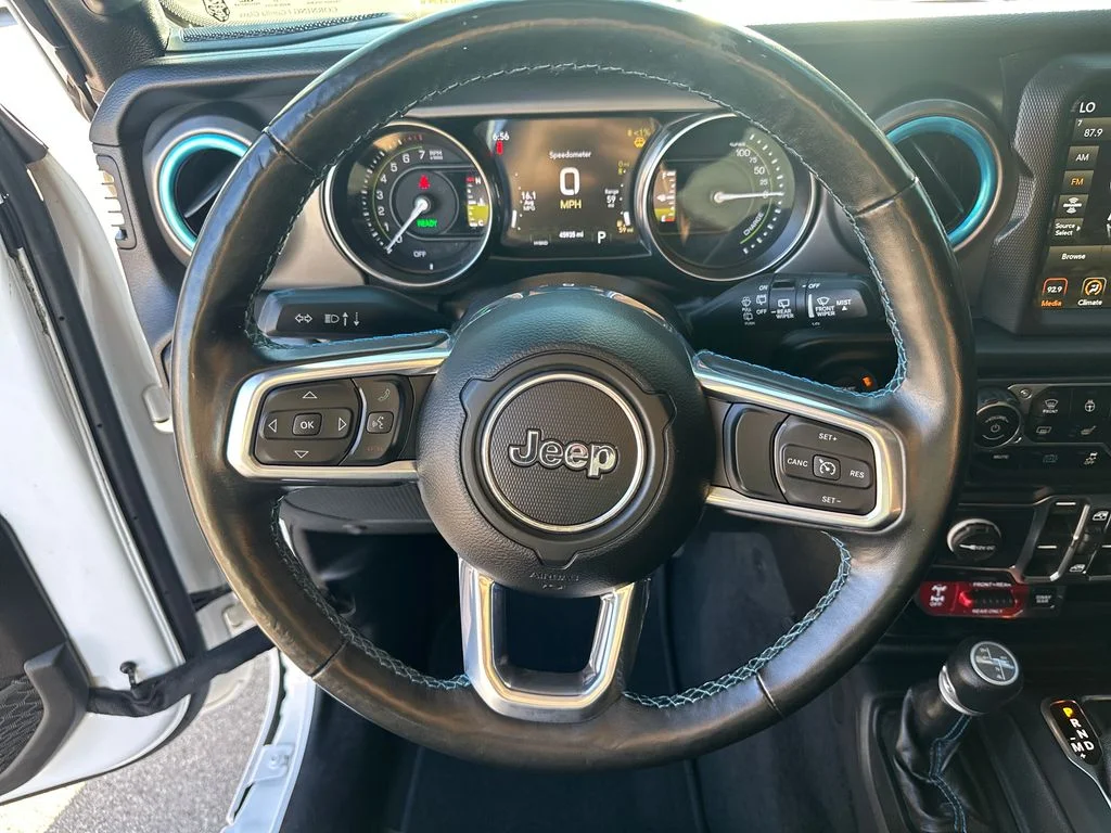 Used 2022 White Jeep Unlimited Rubicon 4xe image 23