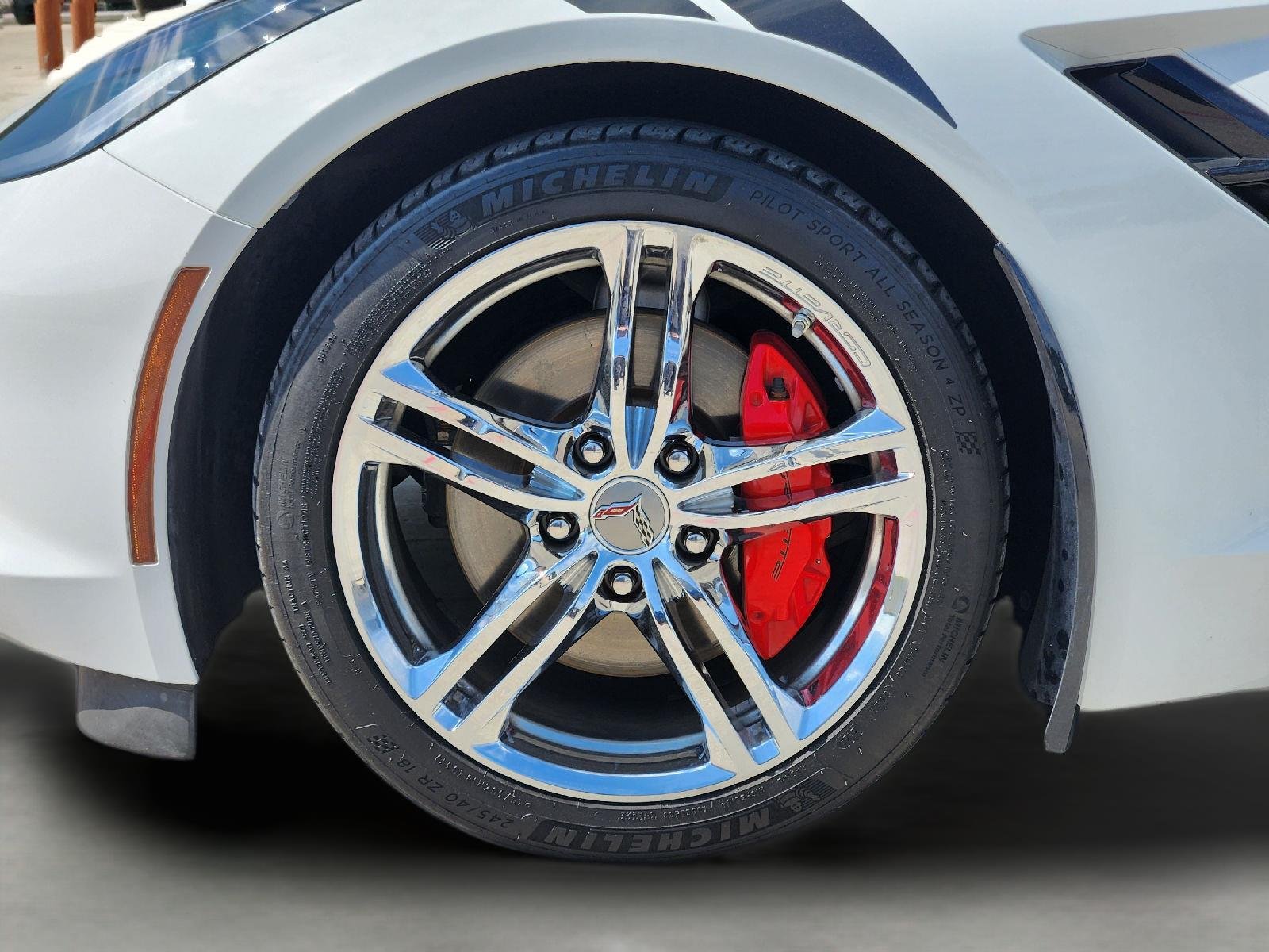 2016 Chevrolet Corvette Stingray photo 10 of 32