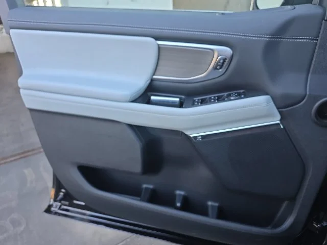 Used 2025 Black Ford Platinum image 29