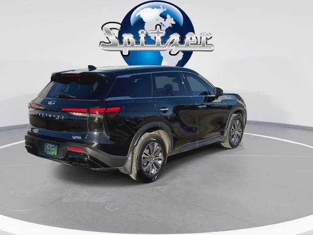 Used 2022 Black INFINITI PURE image 9