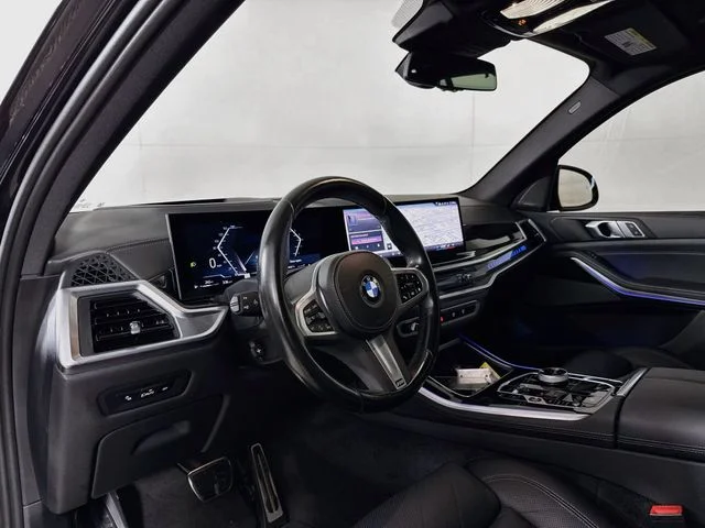 Used 2024 Black BMW xDrive40i image 9