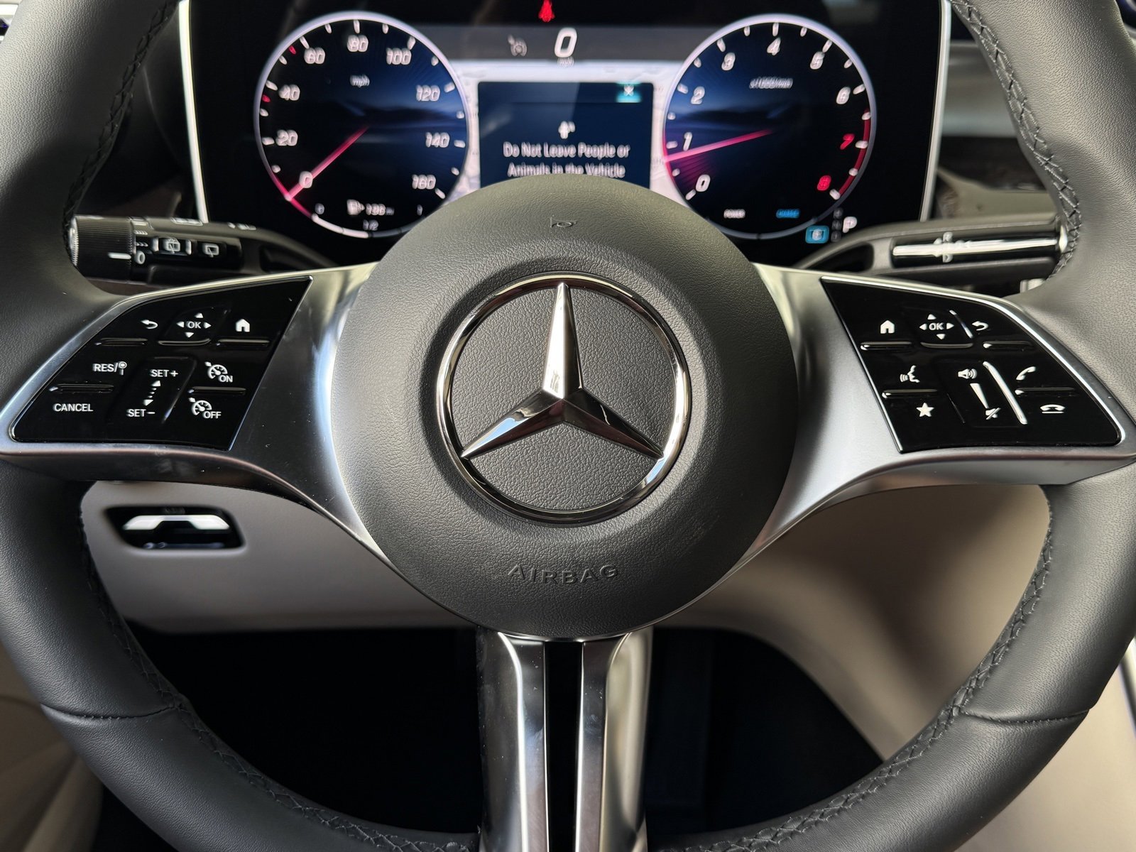 New 2026 Cirrus Silver Metallic Mercedes-Benz GLC 300 image 35