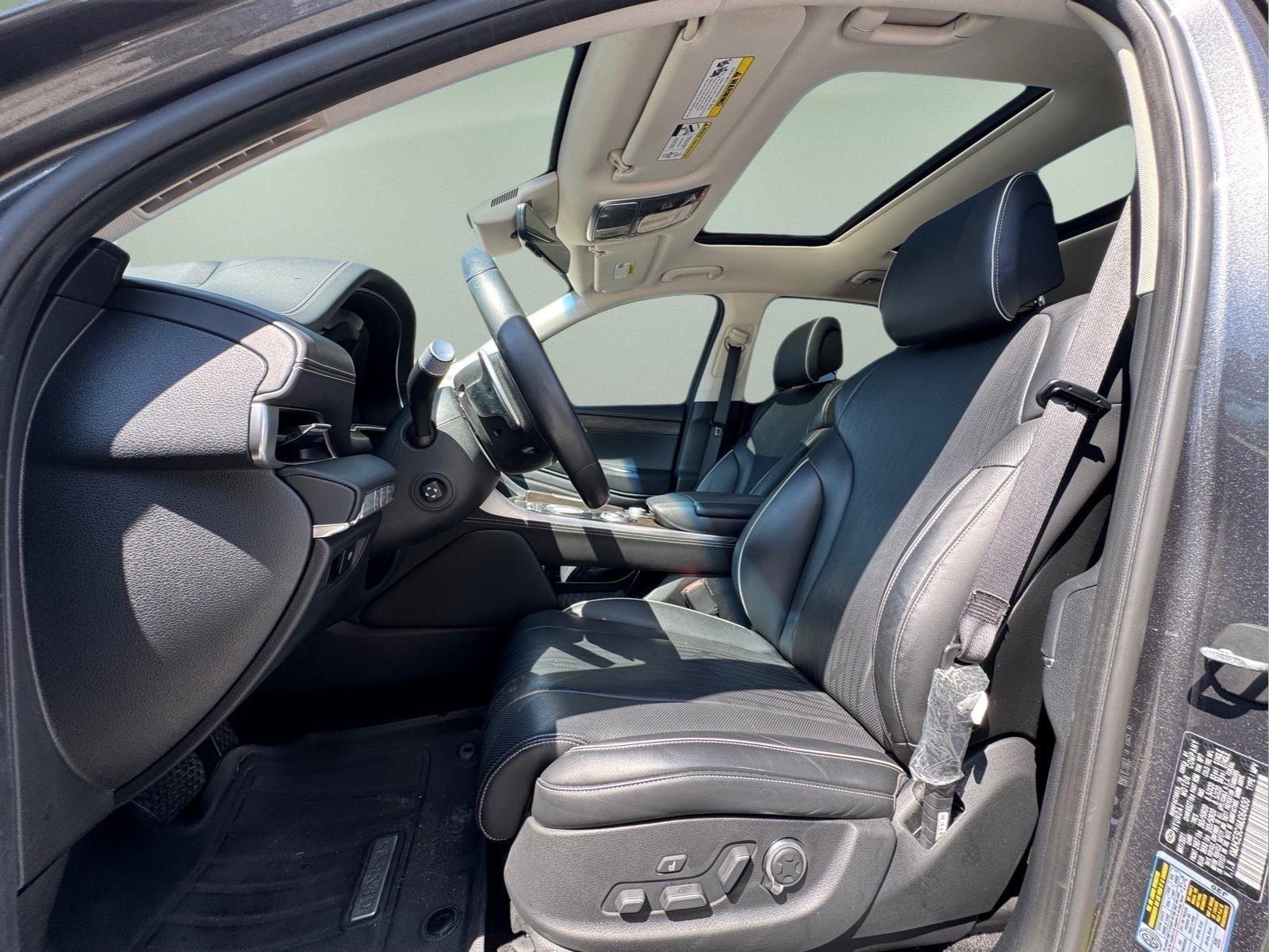 Used 2021 Himalayan Gray Genesis Advanced + image 22