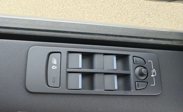 2025 Land Rover Discovery Sport S - Photo 12