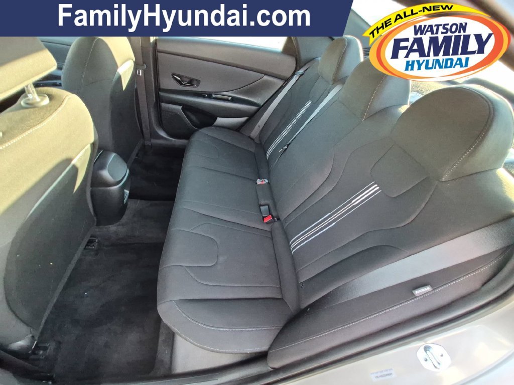 Certified Used 2025  Hyundai SEL Sport image 23