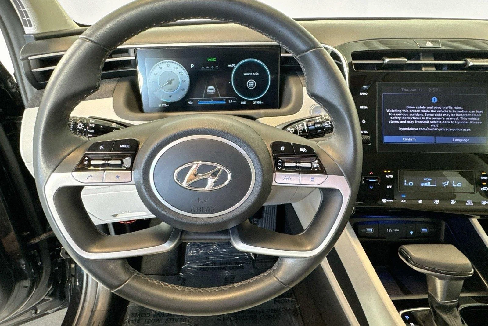 Used 2023 Phantom Black Hyundai SEL image 11