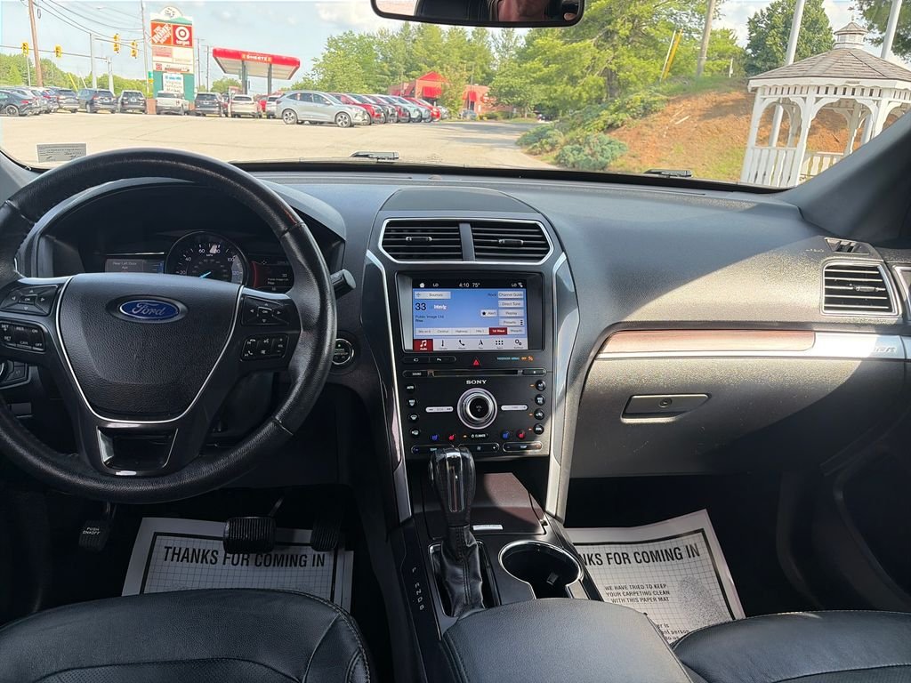 Used 2018 Black Ford Limited image 13