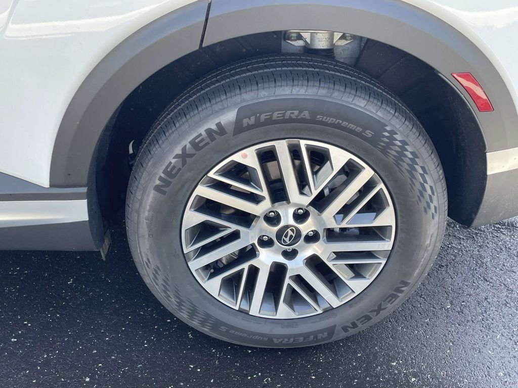Used 2026 White Hyundai SEL image 30