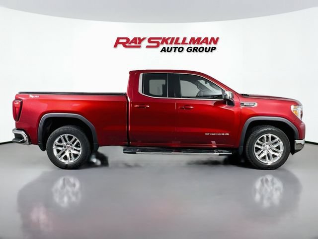 Used 2021 CAYENNE RED TINTCOAT GMC SLE image 8