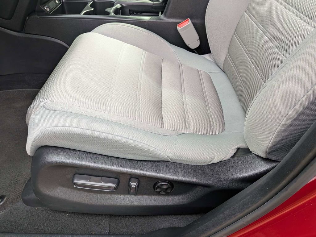 Used 2021 Red Honda EX image 19