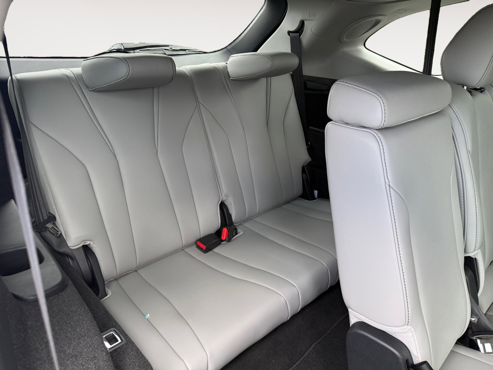 Used 2025  Acura Technology Package image 19