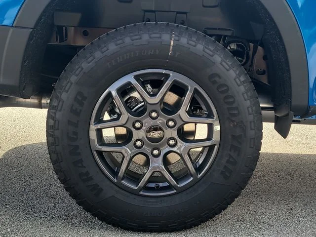 New 2026 Blue Metallic Ford XLT image 8