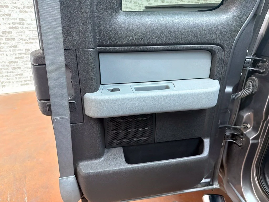 Used 2012 Sterling Gray Metallic Ford XLT image 12