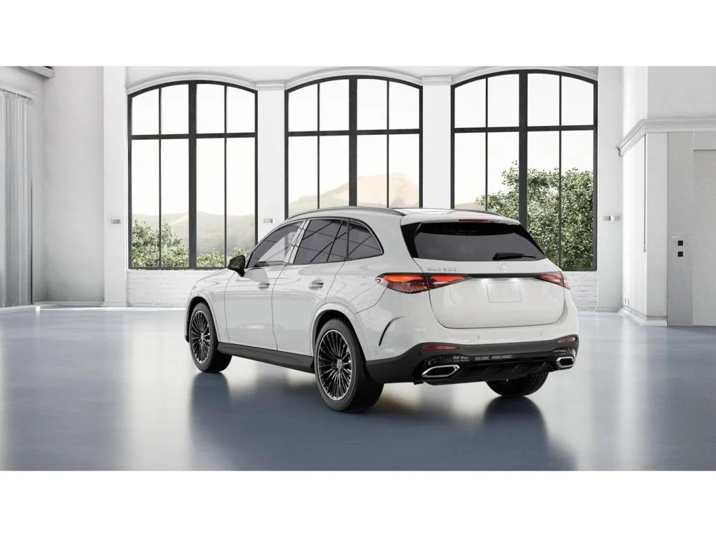 New 2027 White Mercedes-Benz GLC 300 image 28