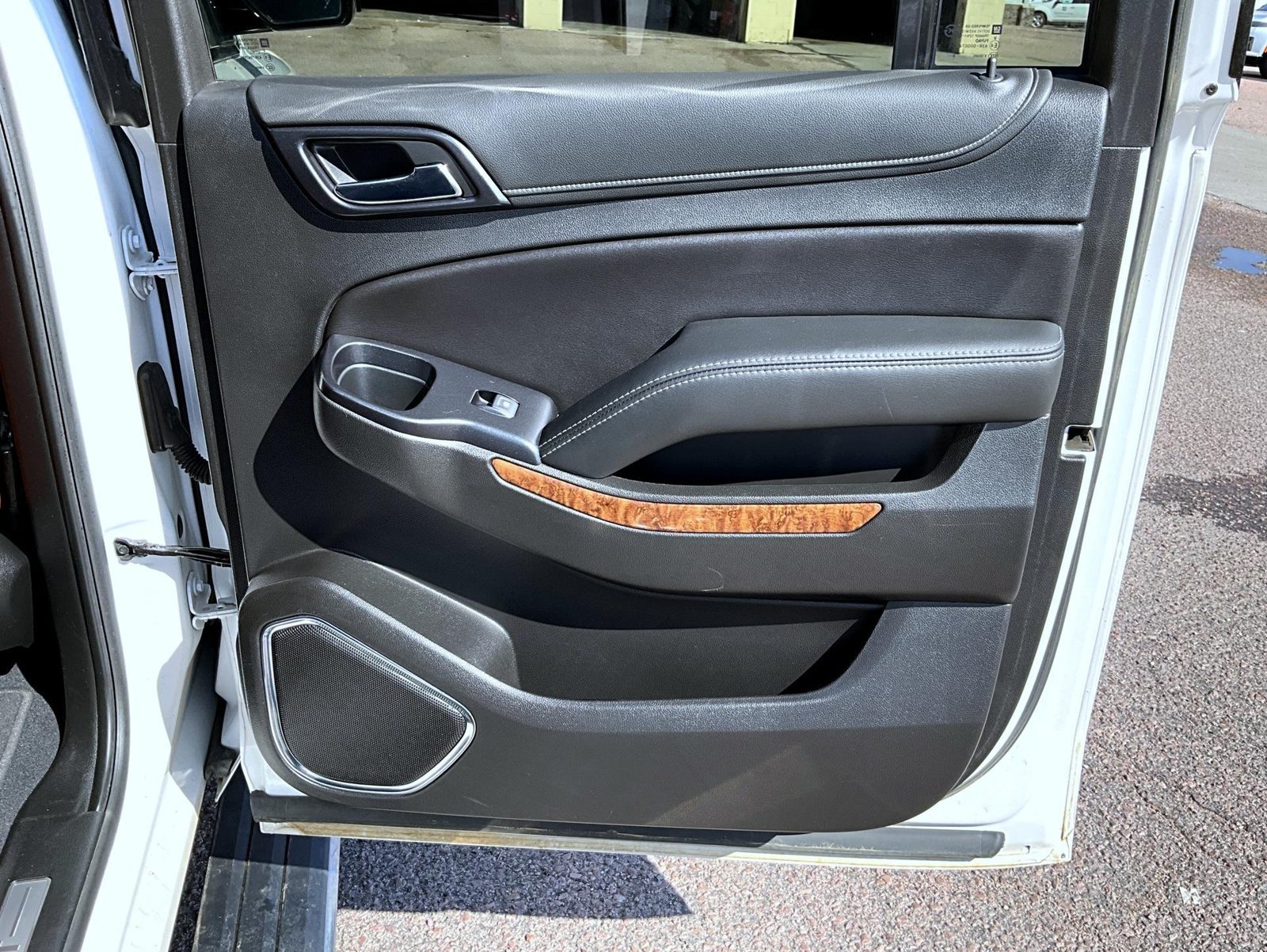 Used 2019 Beige Chevrolet Premier image 20