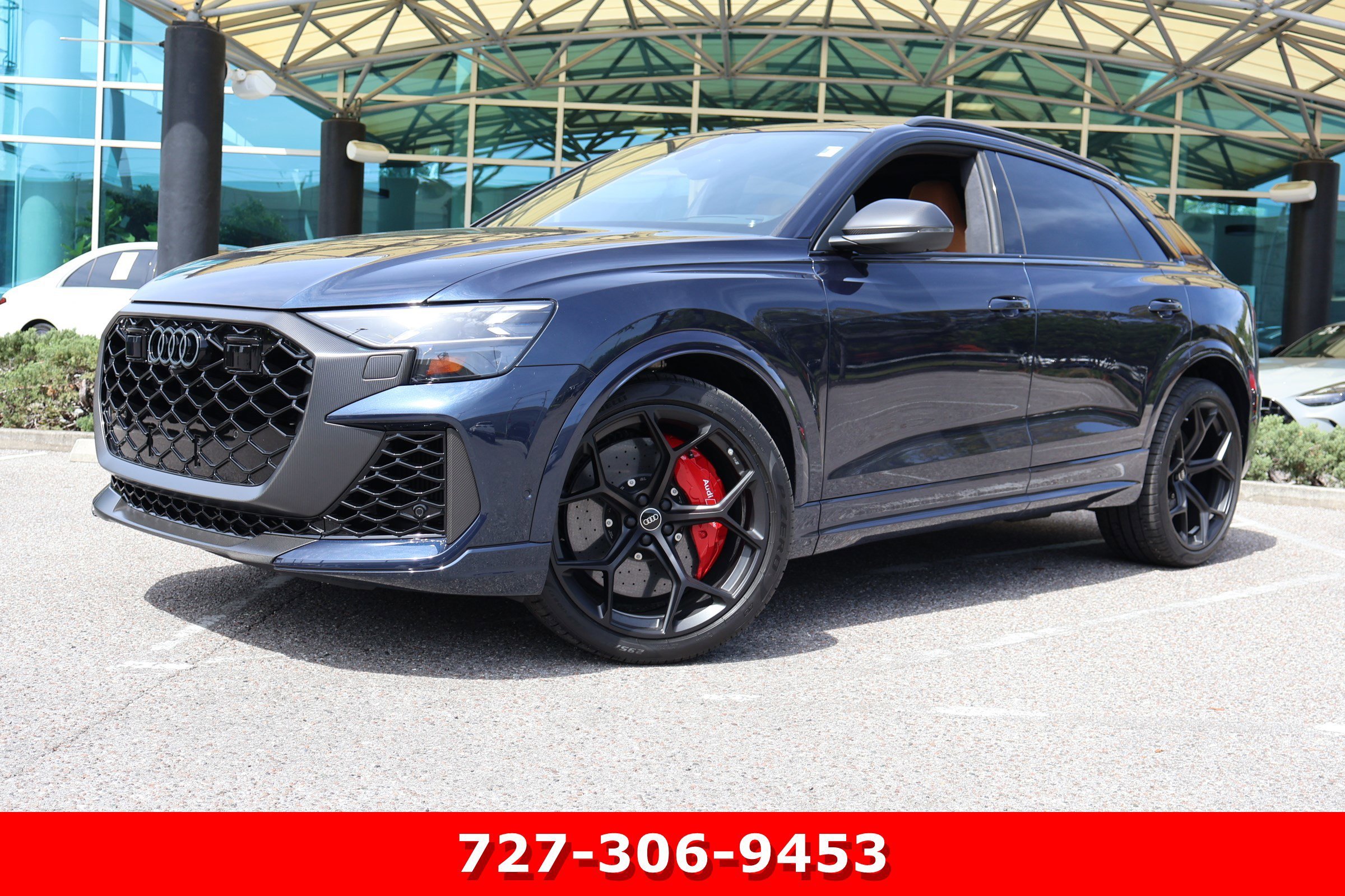 2025 Audi RS Q8 Base